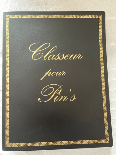Classeur pour pins avec - pins,