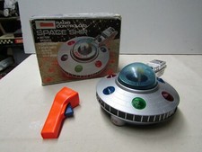 jouet ancien robot vintage en