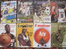 lot 8 magazines basket 5