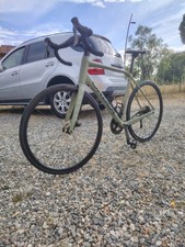 velo de course route état neuf marque Orbea H60 taille 55