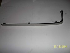 baguette plastique chrome sous phare NISSAN DATSUN NEUF NOS gauche 