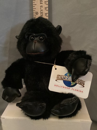 Vintage 1990 universal - vintage,