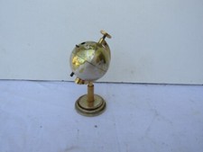 ancien briquet mappemonde