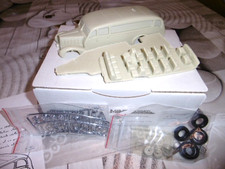 CITROËN 45 " currus " au 1/50 ème de marque MINITRUCKS neuf en kit