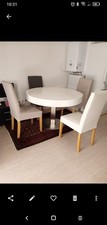 Table ronde design blanc laqué