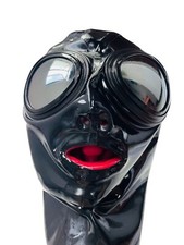 Masque en latex capuche
