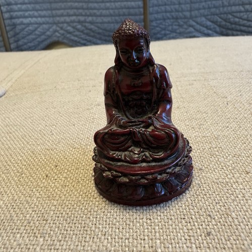 Red resin mini meditating - resin,
