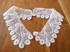 Linge ancien Col Parure de