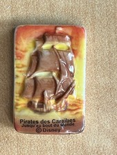 Fève De Collection Pirates Des Caraïbes Jusqu'au Bout Du Monde - Bateau Pirate