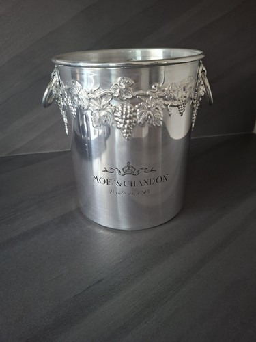 Sceau champagne moet et - a,