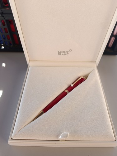 Nouveau stylo bille - nouveau,
