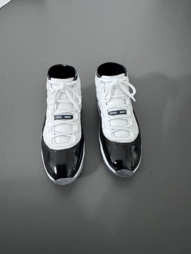 Scale s mj concord - 1/6, 11’s
