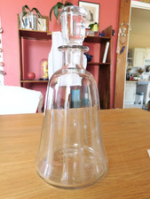 Sevres, ancienne carafe en cristal taillé