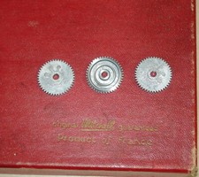 3 pièces de moulinet Mitchell 350 410 etc ..... 81083