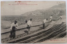 Carte Postale Ancienne Collioure, Pêcheur et Animation