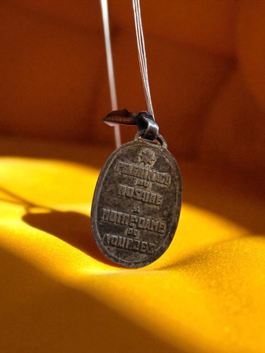 Ancienne médaille notre - médaille, dame