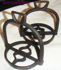 EQ3026 - PAIRE D'ETRIERS DE