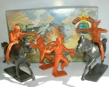 Starlux - Indiens - Série Luxe 63 - Boite de 2 cavaliers & 2 piétons non peints 