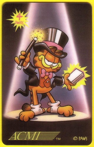 Garfield the magician with - 4u,
