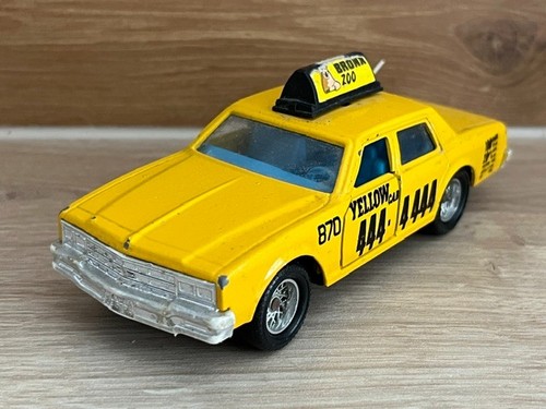 Chevrolet impala taxi - impala, yellow
