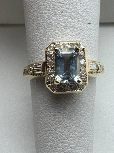 Bague solitaire aigue-marine