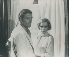ROBERT REDFORD MIA FARROW THE