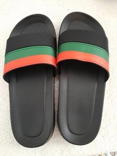 Claquettes pour homme ou femme