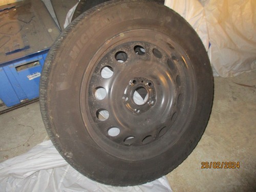 Roues équipées pneus - 4,