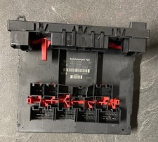 MODULE BOITIER CONFORT BCM GOLF V 1K0937049S