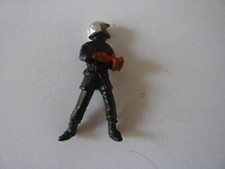 figurine POMPIER en plomb 4cms