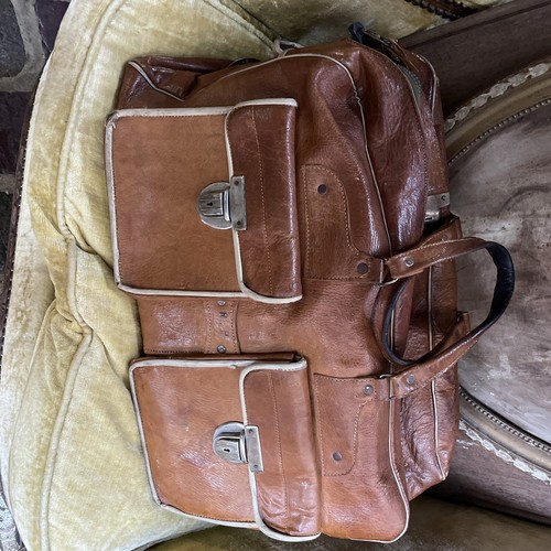 Ancien sac cuir vintage - en,