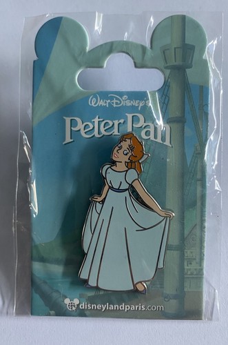 Pin broche wendy - pin’s,
