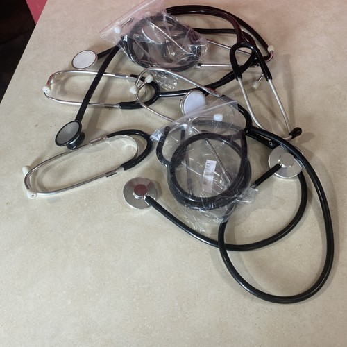 Stethoscope lot 7 - stethoscope, of