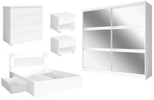 Ensemble De Chambre À Coucher