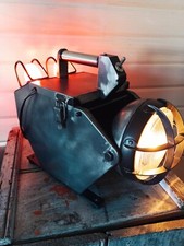 ancienne lampe industrielle