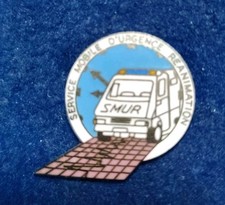 RARE PINS PIN'S .. CAMION TRUCK AMBULANCE SAMU SMUR EGF