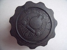 ANCIEN BOUCHON DE RADIATEUR