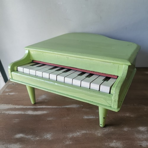 Ancien piano bois pour - en,