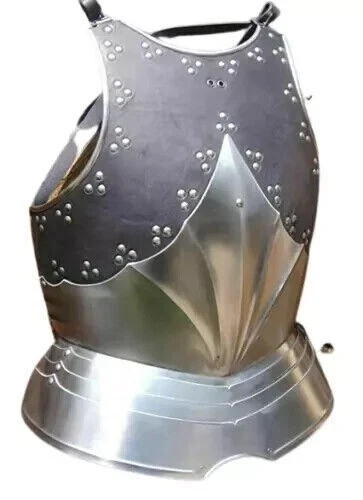 Chevalier médiéval recouvert
