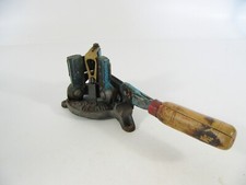 Outil de vigneron coupe porte