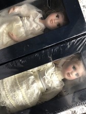 lot poupées de porcelaine