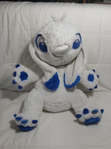 Disney store exclusive - og,