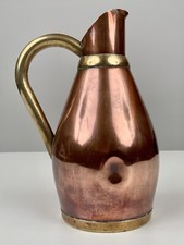 Petit pichet en cuivre