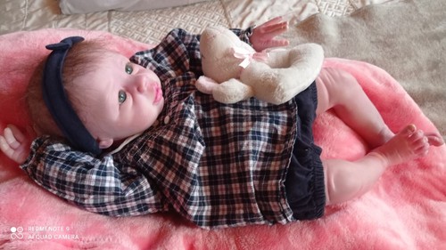Bébé reborn éveillée - bébé, lola