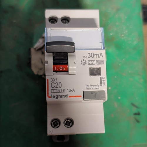 Legrand dx3 disjoncteur - legrand,