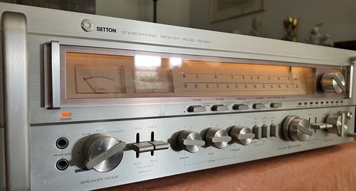 Amplificateur stereophonic - amplificateur,