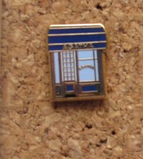 Pin's Arthus Bertrand boutique