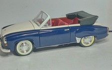 REVELL 1/18 WARTBURG CABRIOLET BON ETAT SANS BOITE gé C7