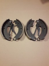 CITROEN AMI 6 AMI 8 DYANE MEHARI 2CV - KIT MACHOIRES FREIN AVANT 220 X 46mm