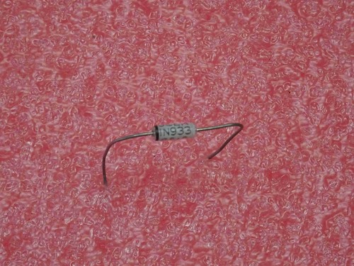 Lot 1n933 diode - x2,